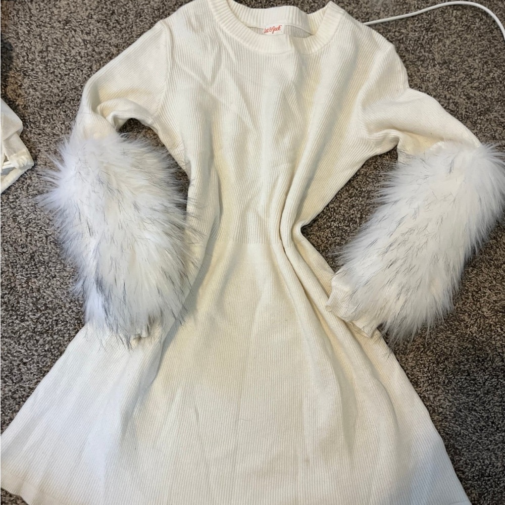 Dress - Picture 2 of 8